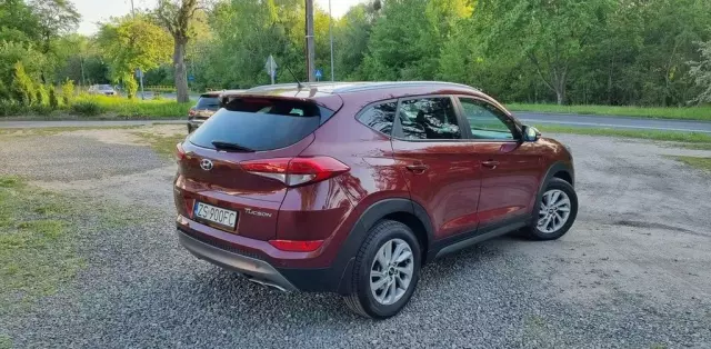 HYUNDAI Tucson 