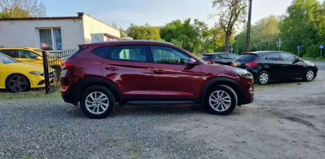 HYUNDAI Tucson 