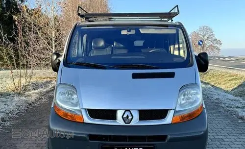 RENAULT Trafic 