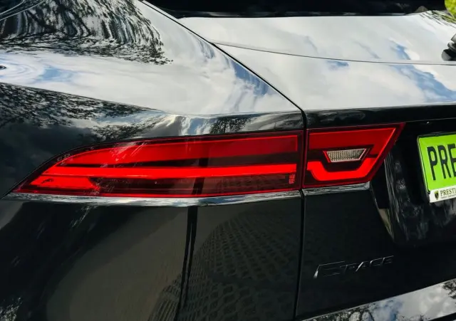 JAGUAR E-Pace D165 AWD R-Dynamic HSE
