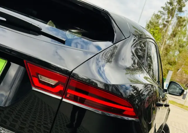 JAGUAR E-Pace D165 AWD R-Dynamic HSE