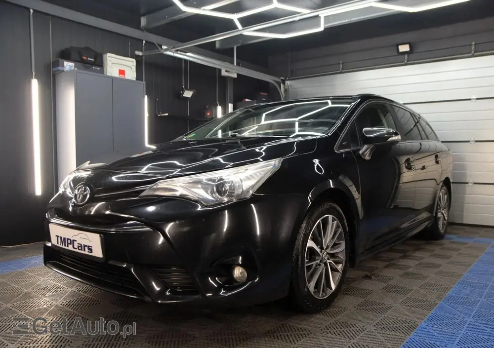 TOYOTA Avensis 2.0 D-4D Premium