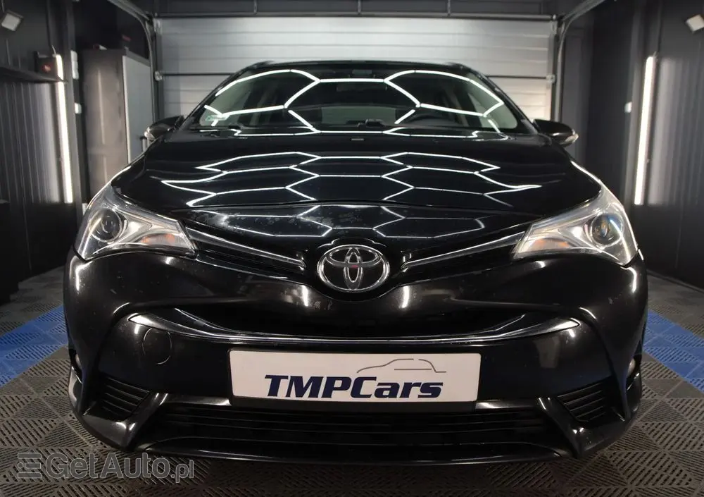 TOYOTA Avensis 2.0 D-4D Premium