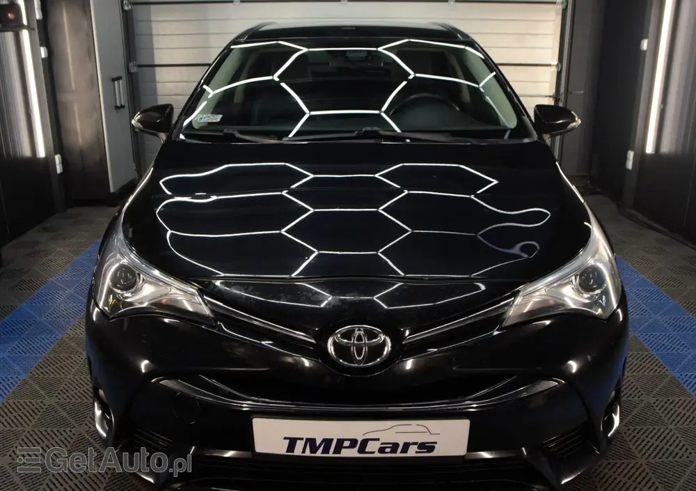 TOYOTA Avensis 2.0 D-4D Premium