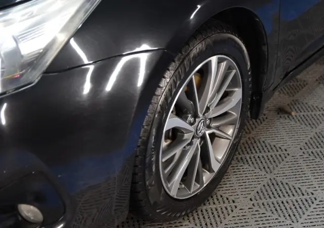 TOYOTA Avensis 2.0 D-4D Premium