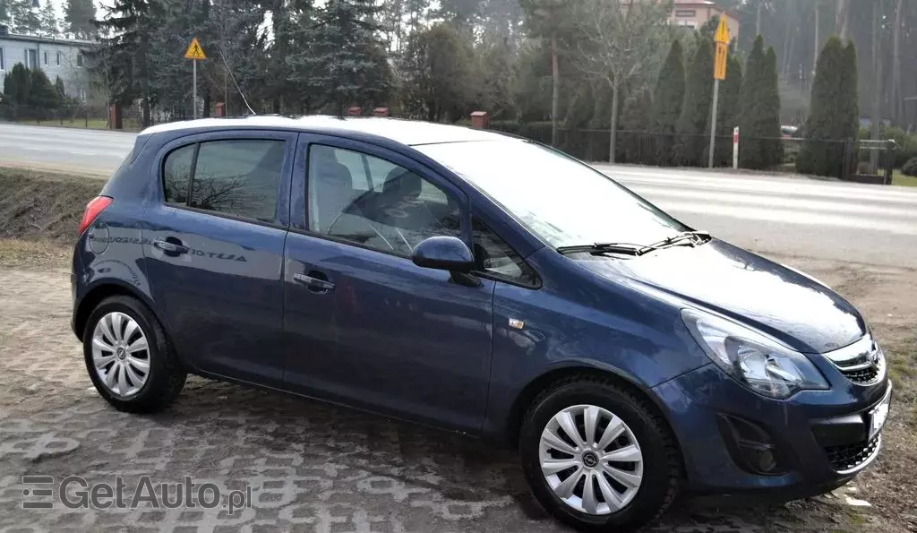 OPEL Corsa 