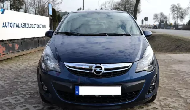 OPEL Corsa 