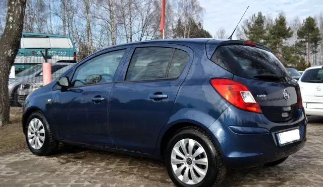 OPEL Corsa 