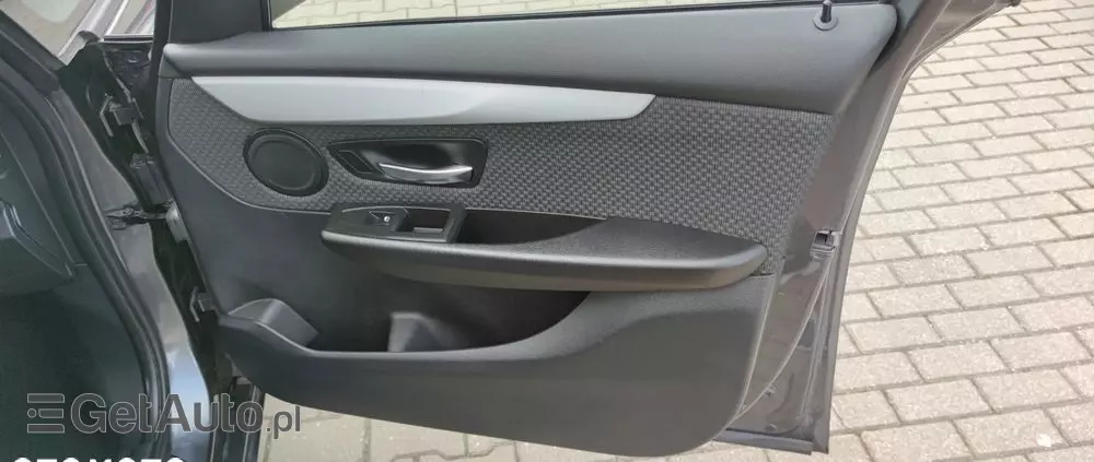 BMW Seria 2 216d Gran Tourer Sport Line