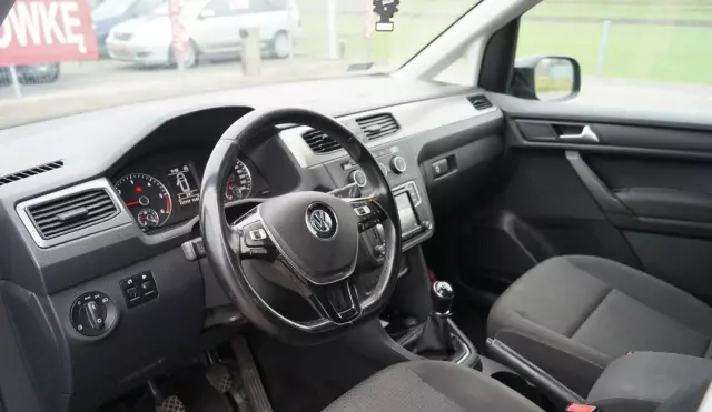 VOLKSWAGEN Caddy 