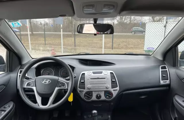 HYUNDAI I20 