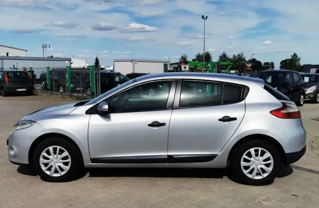 RENAULT Megane 