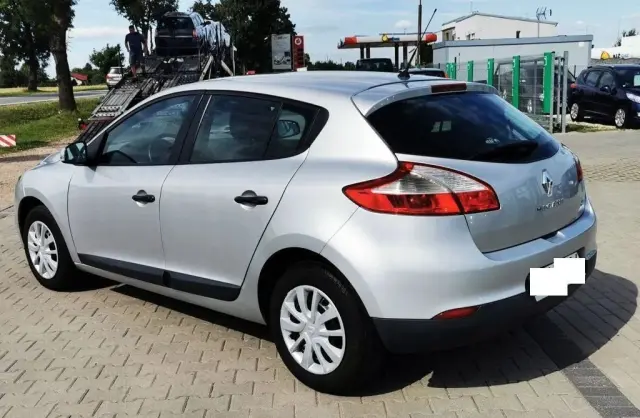 RENAULT Megane 