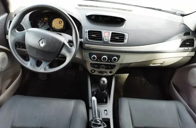 RENAULT Megane 