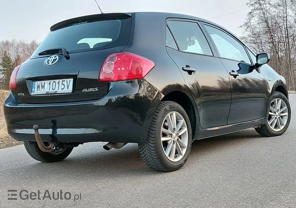 TOYOTA Auris 1.33 VVT-i