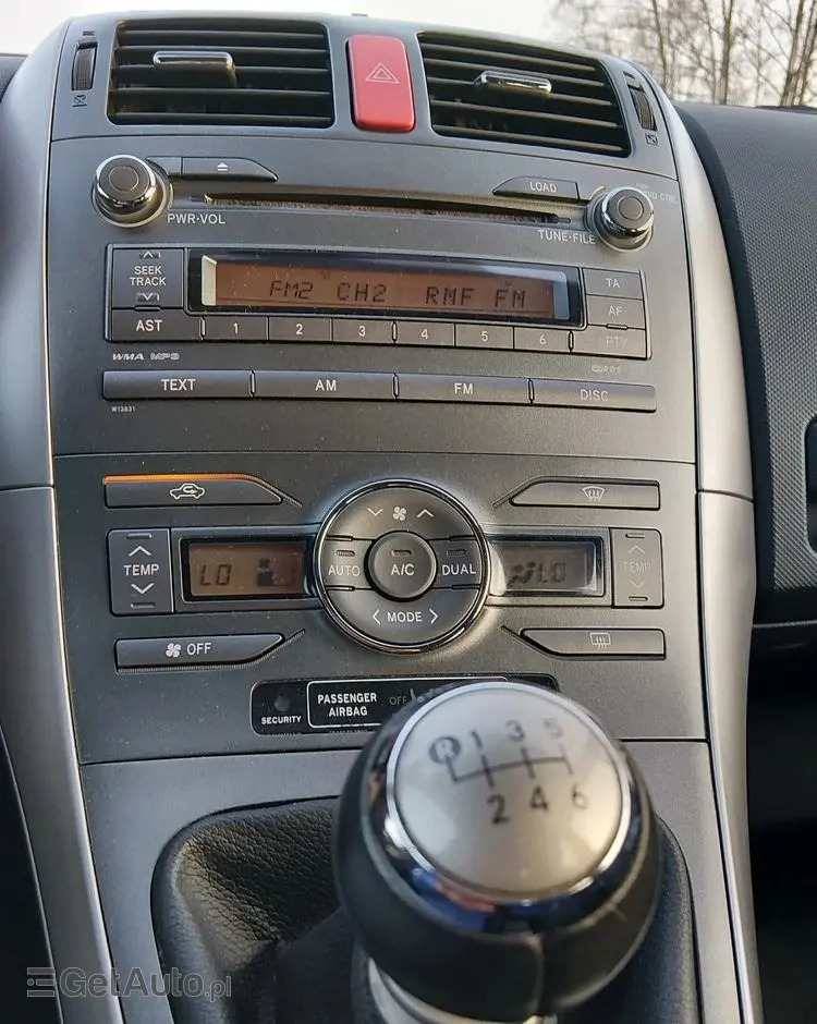 TOYOTA Auris 1.33 VVT-i