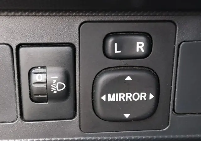 TOYOTA Auris 1.33 VVT-i