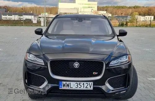 JAGUAR F-Pace 