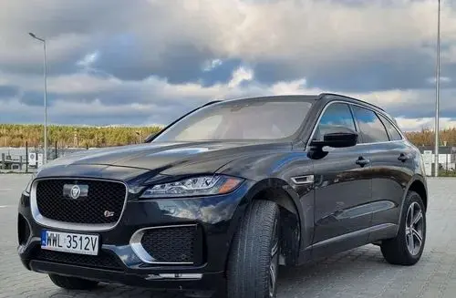 JAGUAR F-Pace 