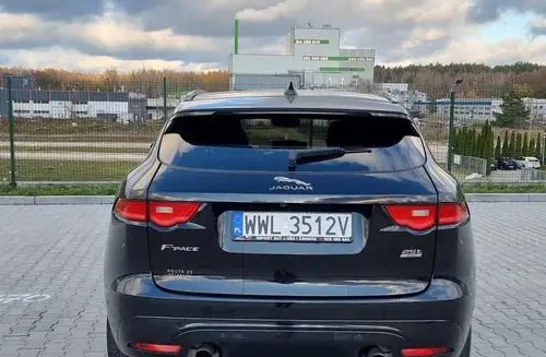 JAGUAR F-Pace 