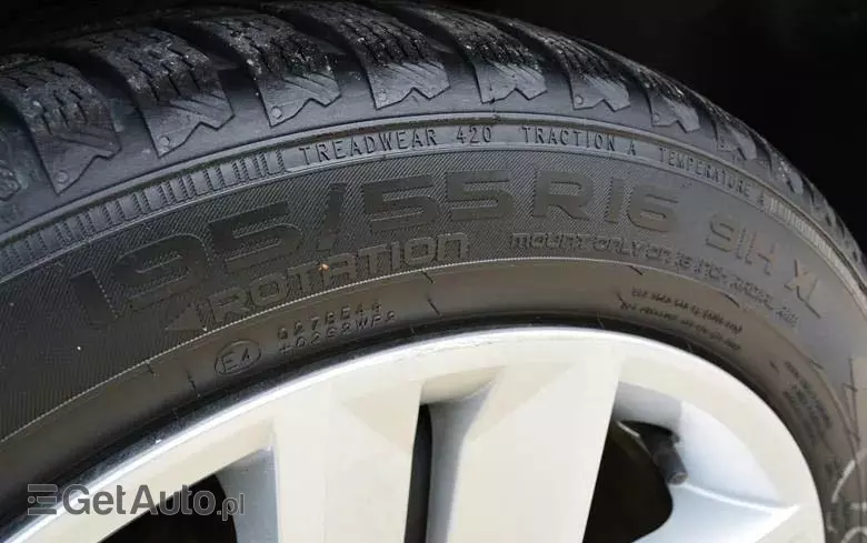 RENAULT Clio 1.0 TCe Zen