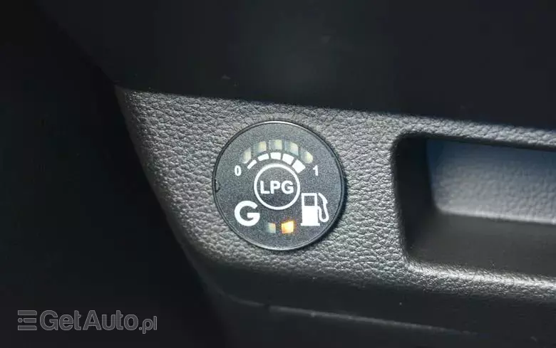 RENAULT Clio 1.0 TCe Zen