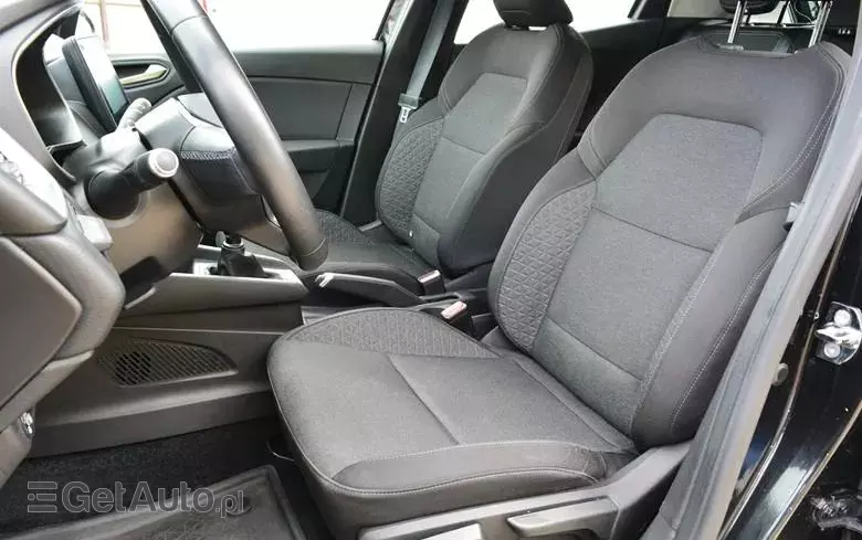 RENAULT Clio 1.0 TCe Zen