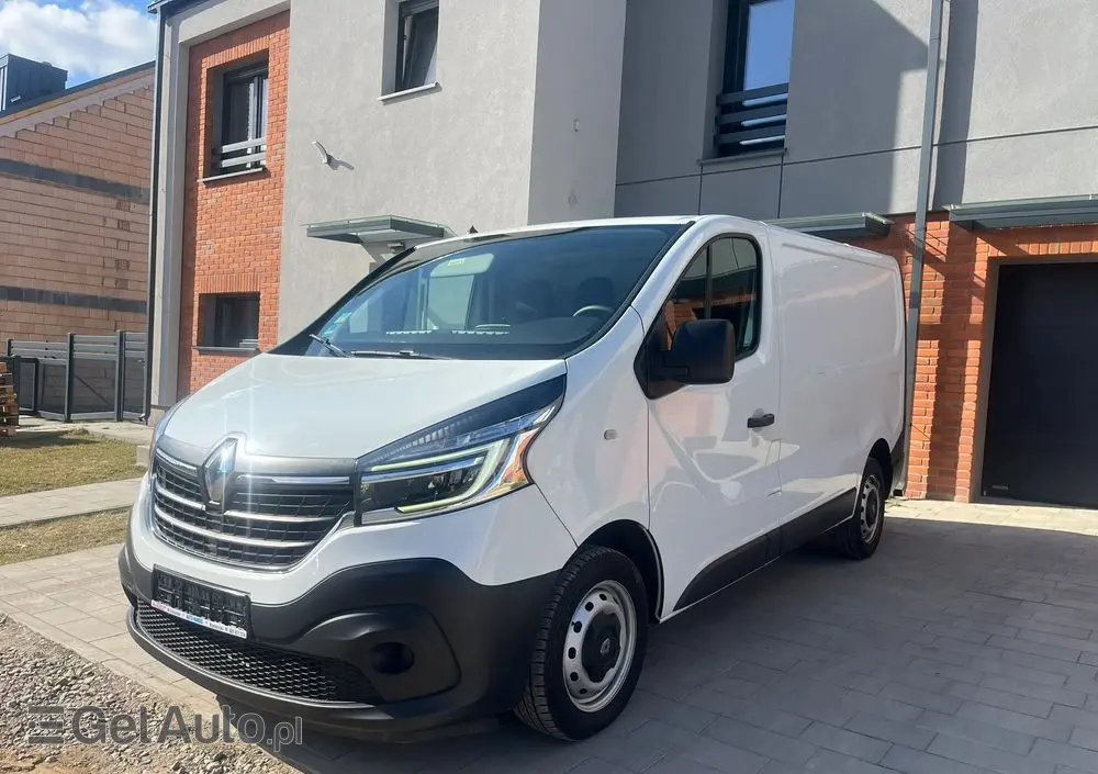 RENAULT Trafic 