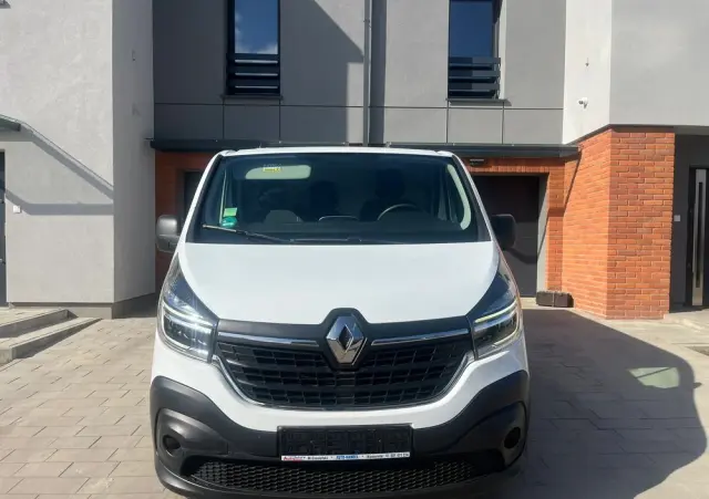 RENAULT Trafic 