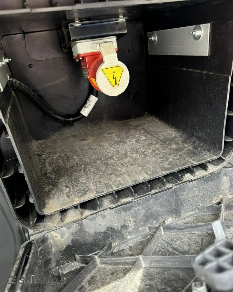 IVECO Daily 70C18 V H 