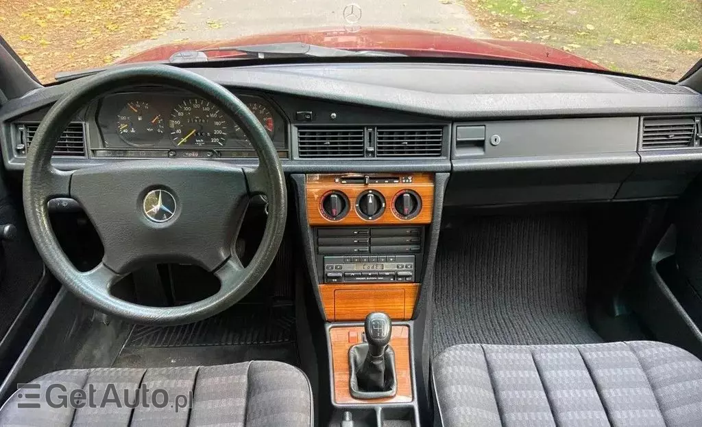 MERCEDES-BENZ W 201 (190) 