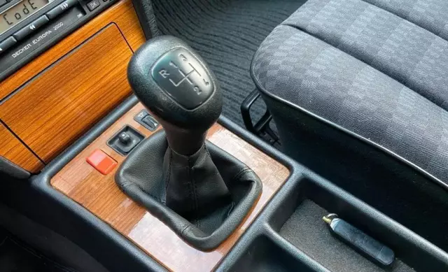 MERCEDES-BENZ W 201 (190) 