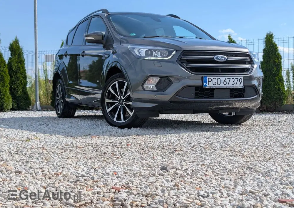 FORD Kuga 2.0 TDCi 4x4 ST-Line
