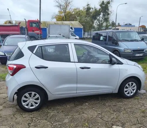 HYUNDAI I10 