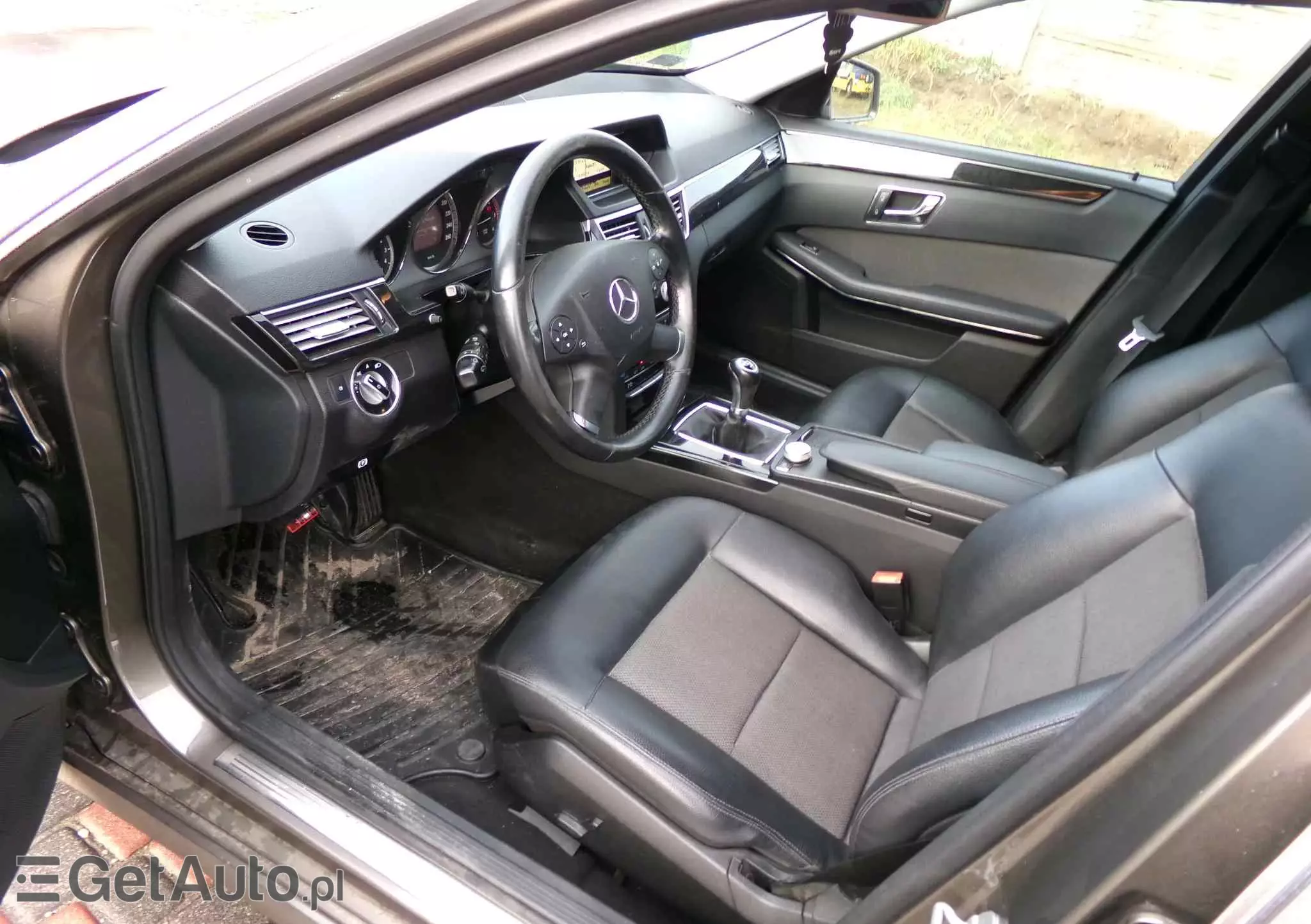 MERCEDES-BENZ Klasa E 