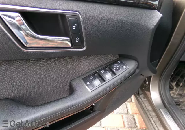 MERCEDES-BENZ Klasa E 