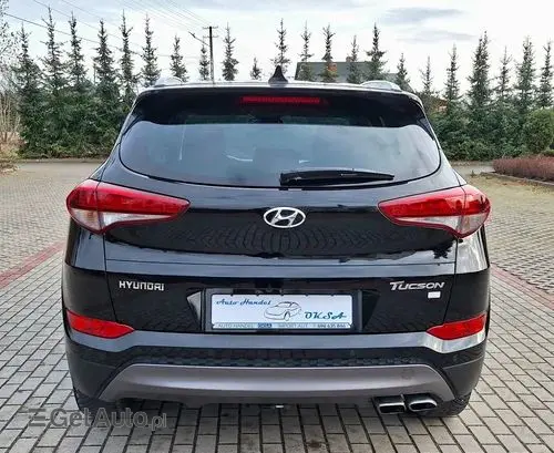 HYUNDAI Tucson 