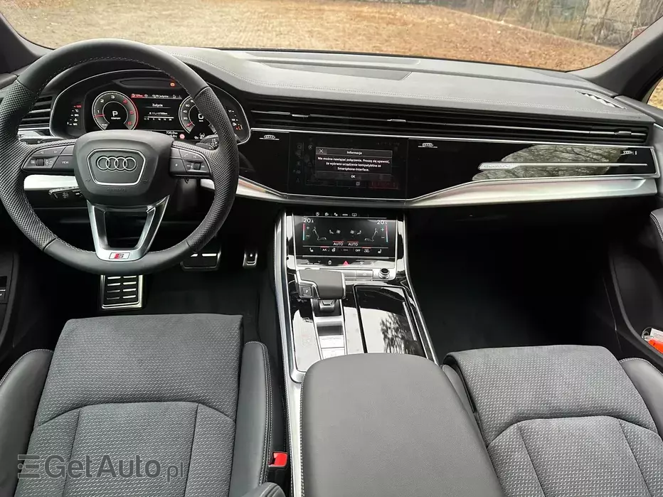 AUDI Q7 S line