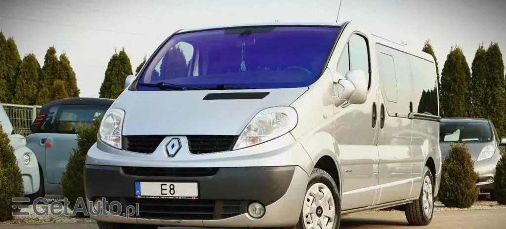 RENAULT Trafic 