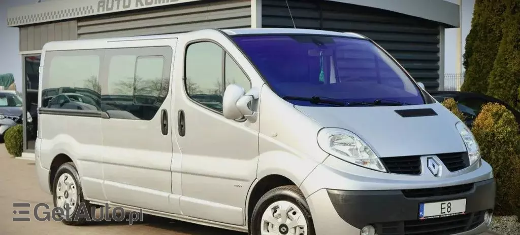 RENAULT Trafic 