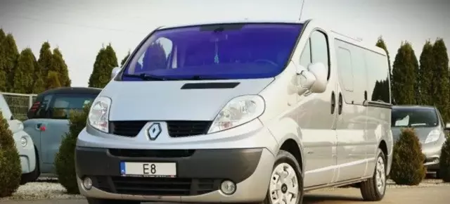 RENAULT Trafic 