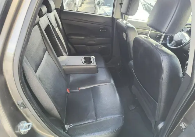 MITSUBISHI ASX 1.8 DI-D 2WD Top