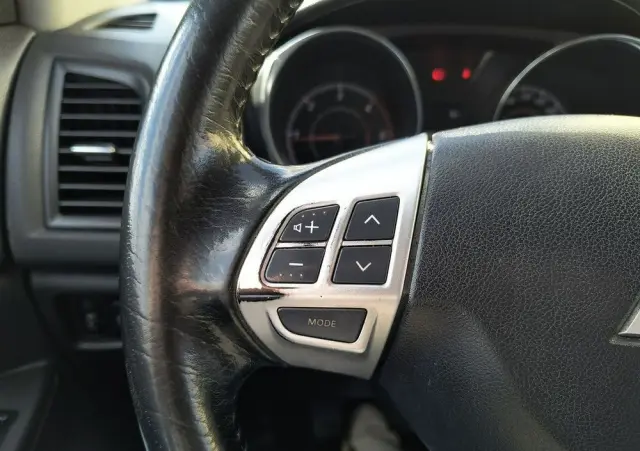 MITSUBISHI ASX 1.8 DI-D 2WD Top