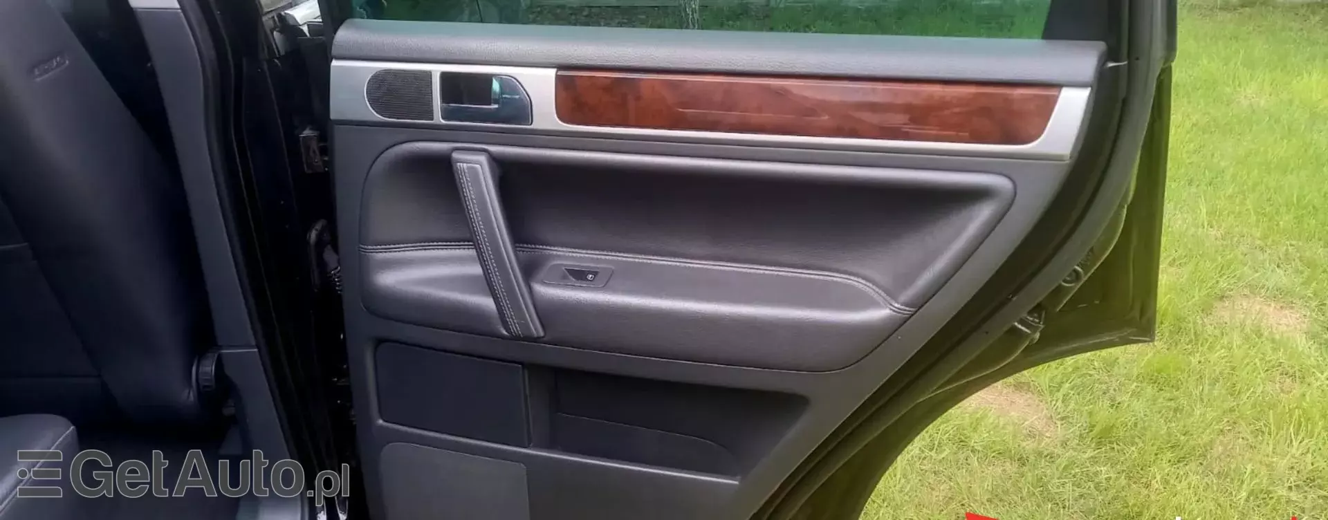 VOLKSWAGEN Touareg 2.5 TDI (174 KM) 4MOTION