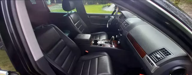 VOLKSWAGEN Touareg 2.5 TDI (174 KM) 4MOTION