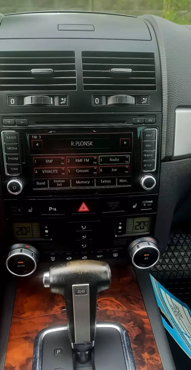 VOLKSWAGEN Touareg 2.5 TDI (174 KM) 4MOTION