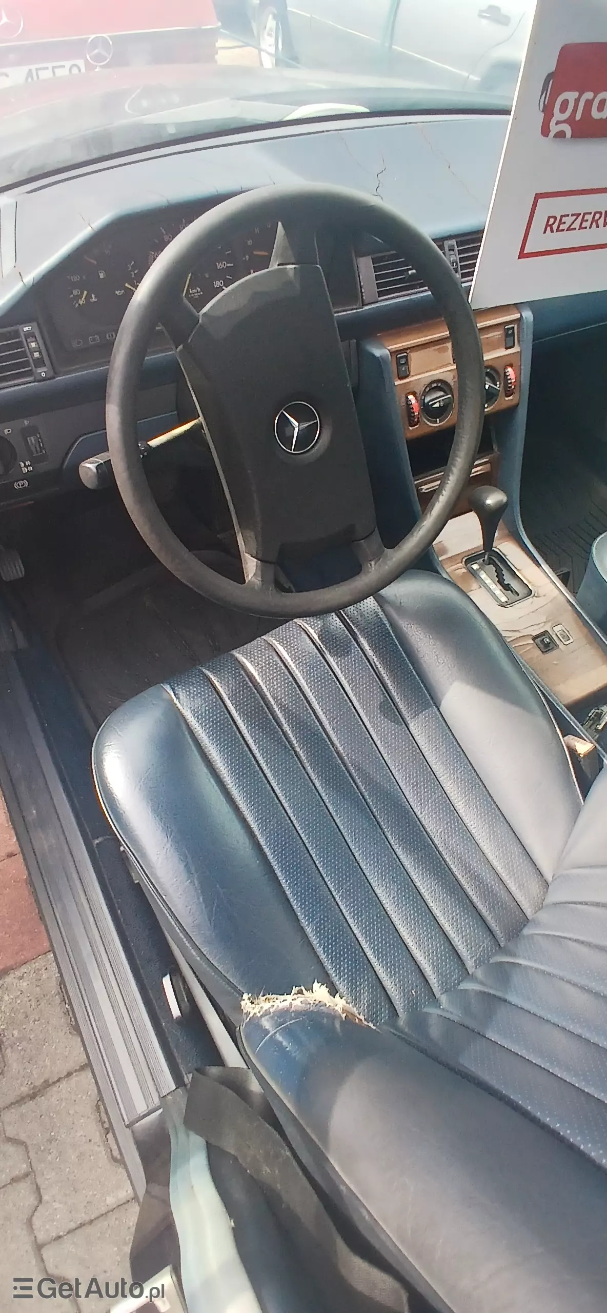 MERCEDES-BENZ 200 
