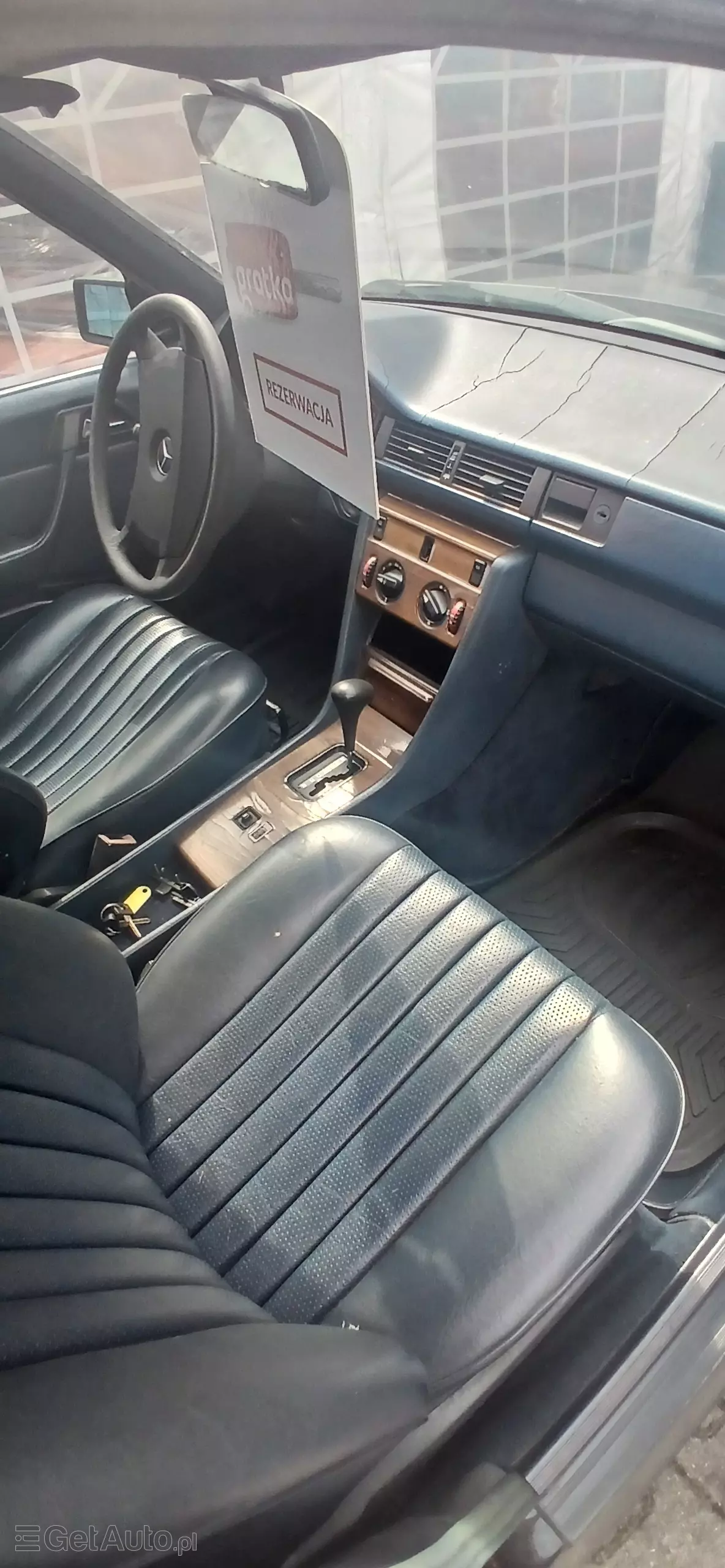 MERCEDES-BENZ 200 