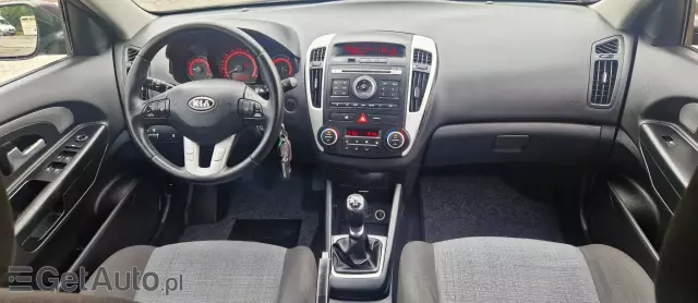 KIA Ceed 1.4 CVVT SW Spirit