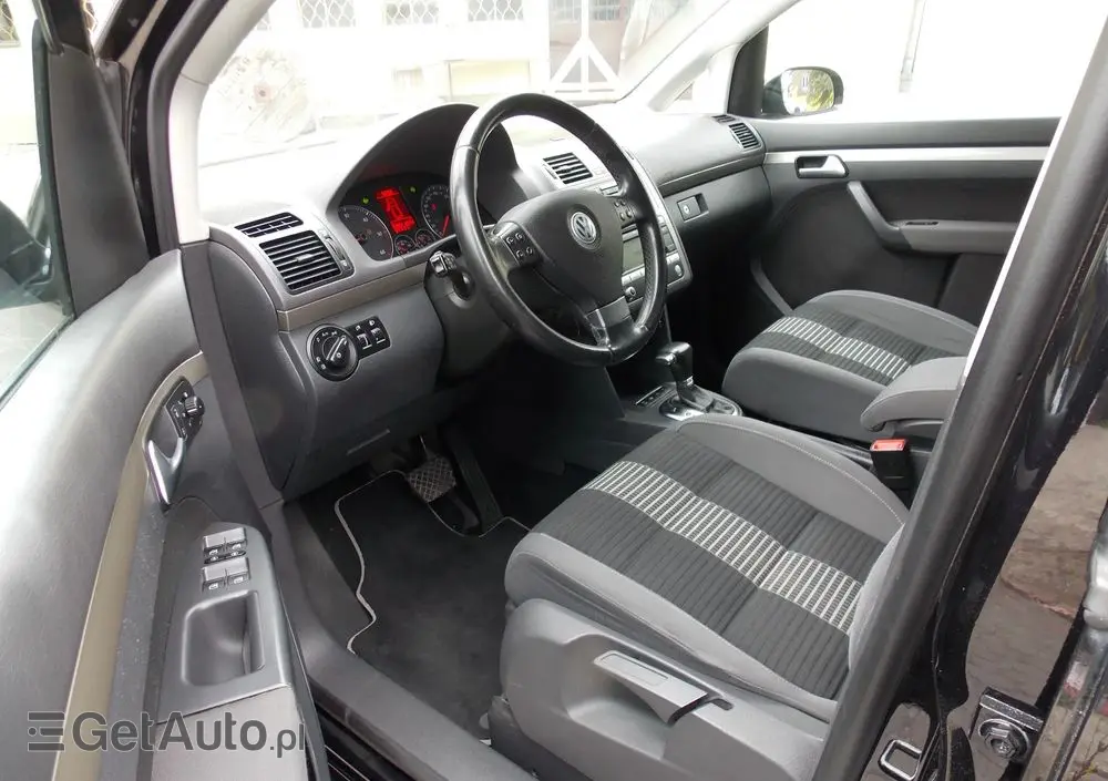 VOLKSWAGEN Touran 1.9 TDI DSG United